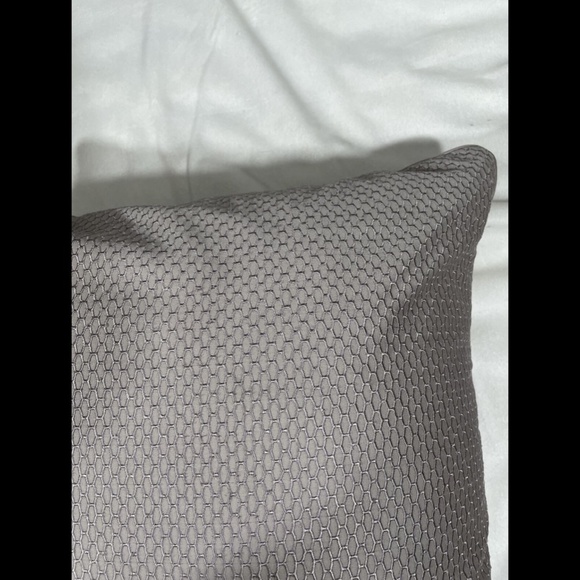 NWD Hotel Collection Honeycomb Trelli‎ Decor Pillow - Picture 3 of 12